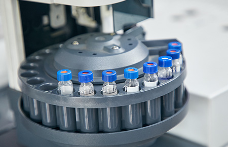 以技術(shù)服務(wù)為先導(dǎo)的營(yíng)銷(xiāo)模式，充分發(fā)揮公司核心技術(shù)優(yōu)勢(shì)，持續(xù)為客戶(hù)提供最優(yōu)產(chǎn)品和服務(wù)。