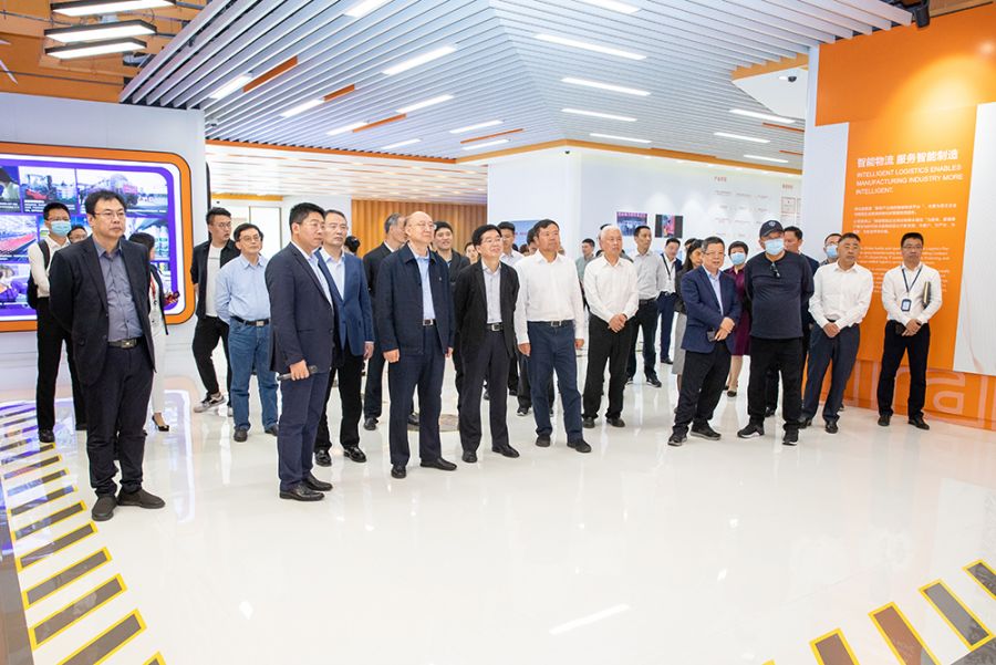 1619746030194211QBEa.jpg 參觀群像1(1).jpg