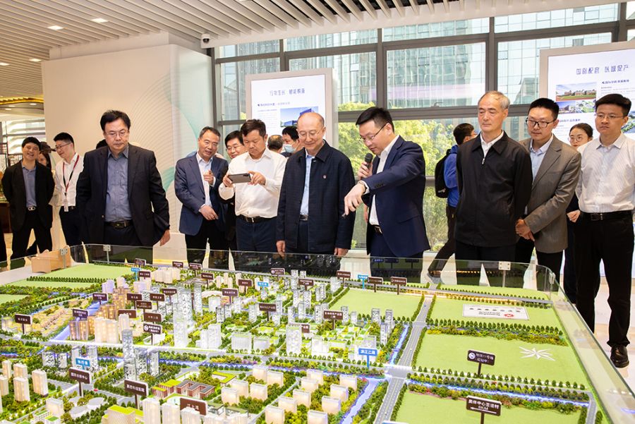 16197461459261580Jp6.jpg 其他參觀現(xiàn)場大全景3(1).jpg