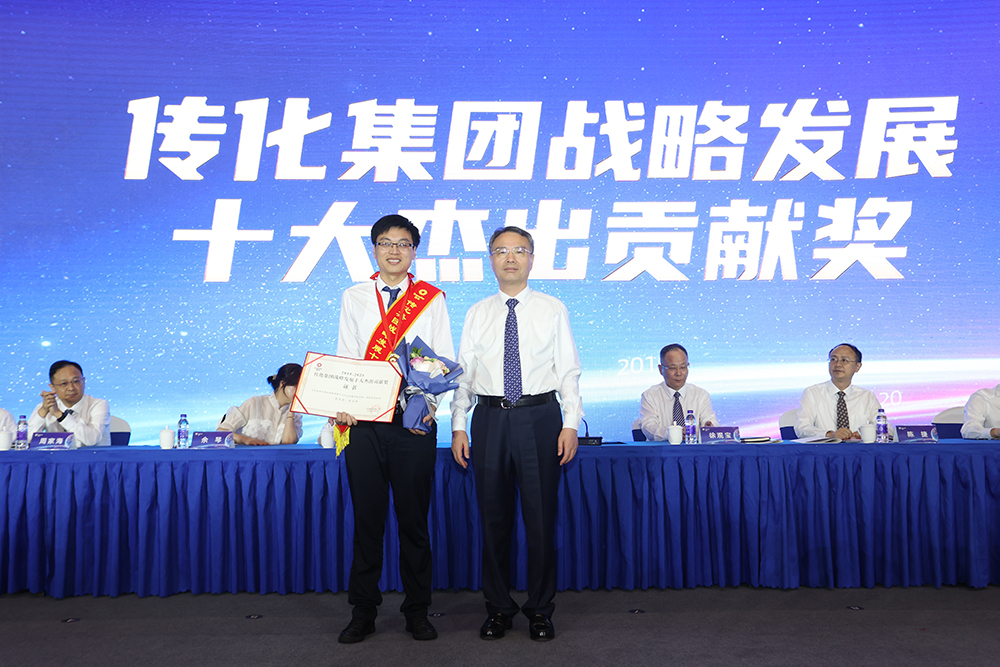 16576931592200869cWs.jpg 2.jpg