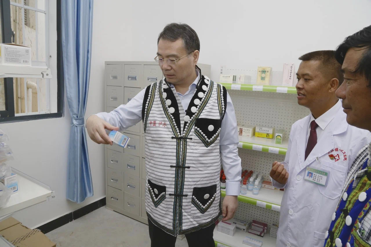 1728981288563512S0xg.jpg 2.jpg